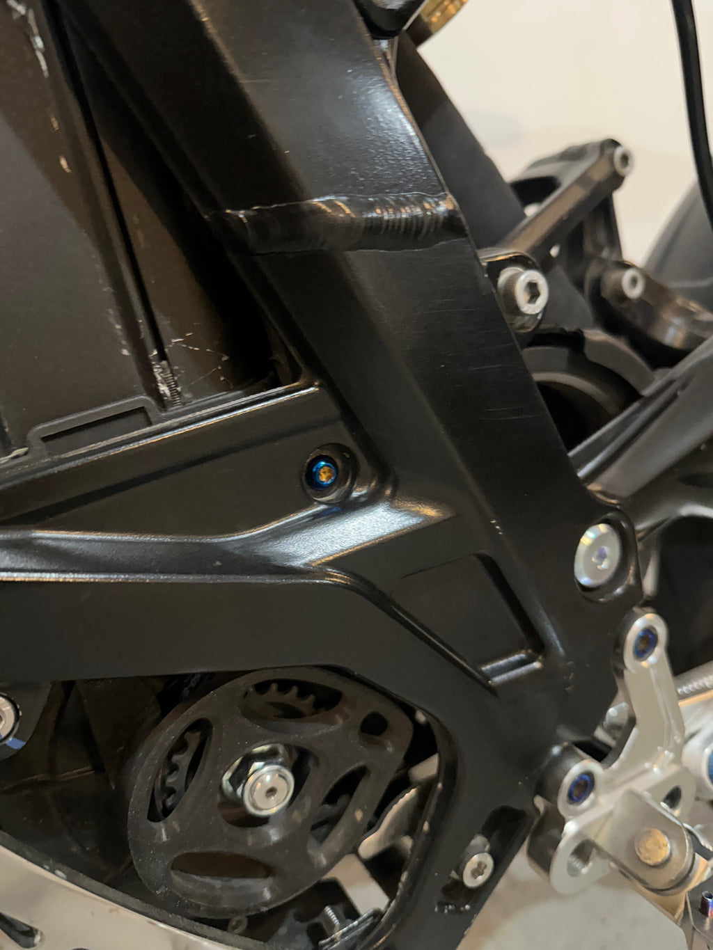 Surron lbx battery plate holder titanium bolts